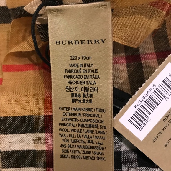 SOLD Brand New With Tags Burberry scarf! - Picture 3 of 3
